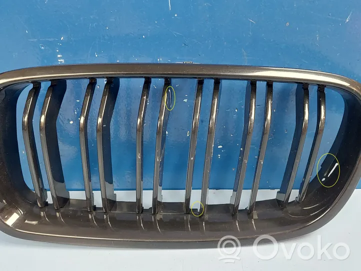 BMW 4 F32 F33 Maskownica / Grill / Atrapa górna chłodnicy 339536