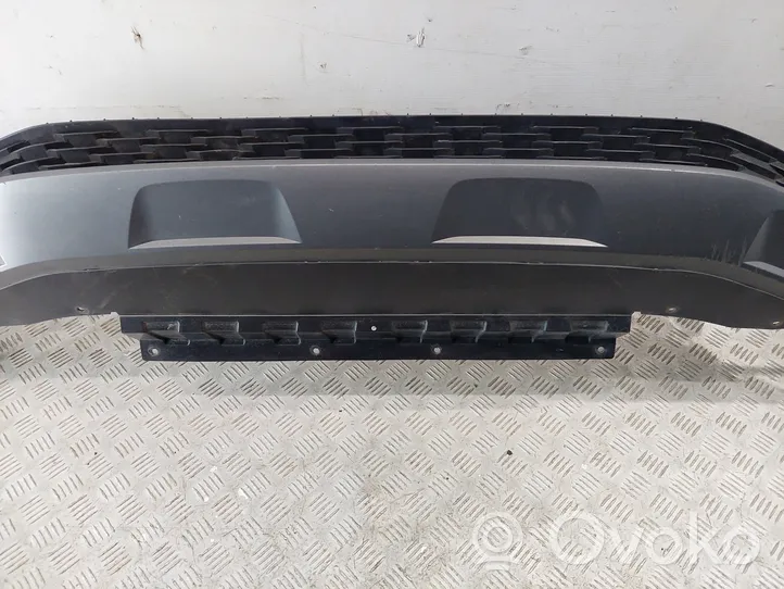 Volkswagen Tiguan Front bumper lip 5NA805903A