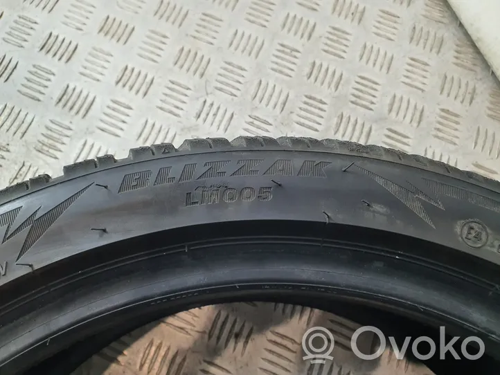 Mini One - Cooper F56 F55 Pneus d'hiver R17 BRIDGESTONE