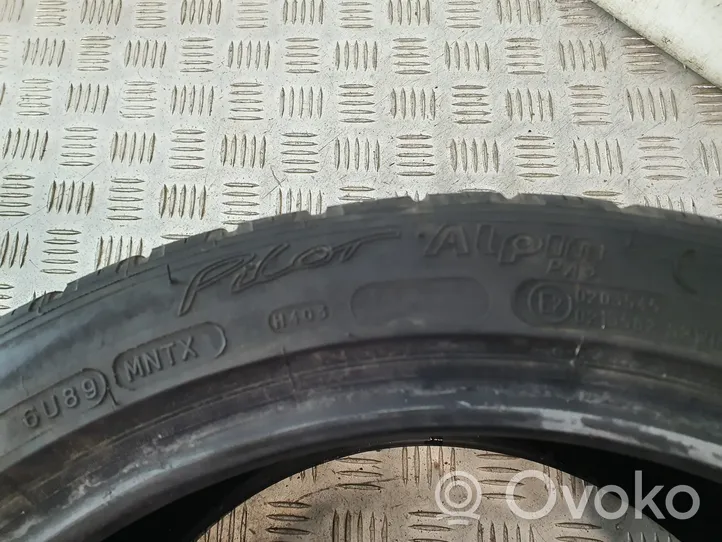 BMW 3 E90 E91 Зимняя покрышка (покрышки) R 18 MICHELIN