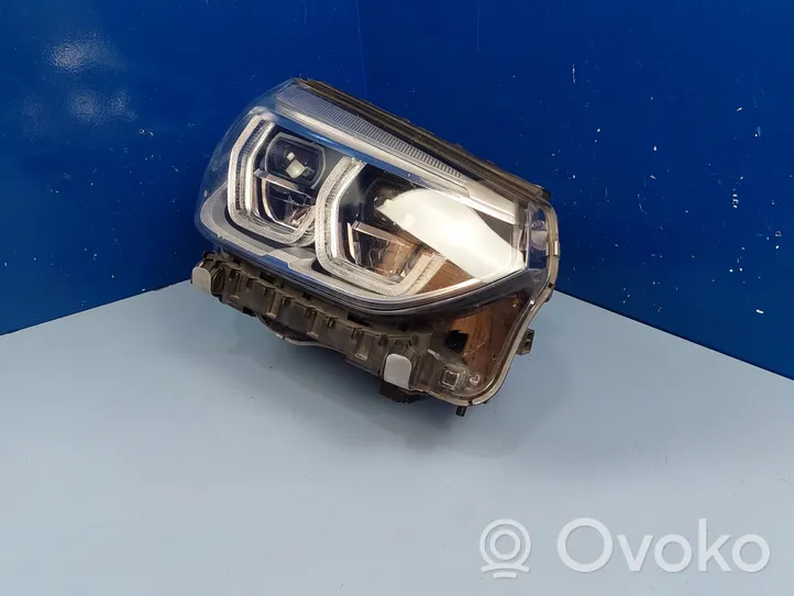 BMW X3 G01 Lampa przednia 8739654