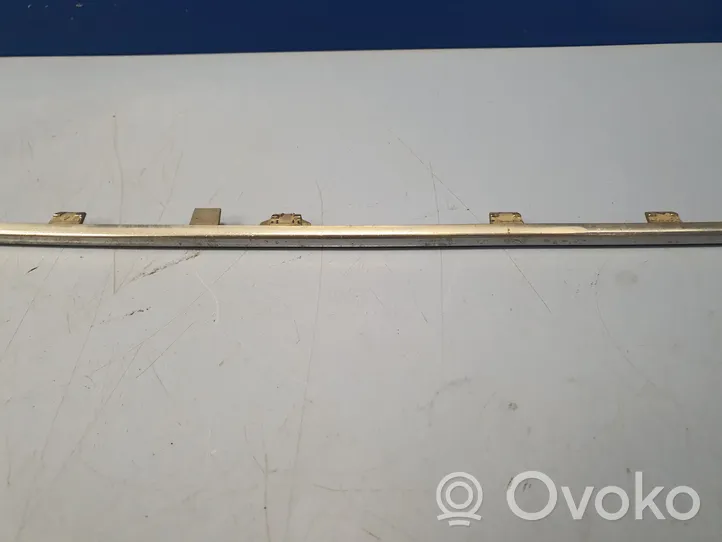 Volkswagen PASSAT B8 Grille calandre supérieure de pare-chocs avant 3G0853677A