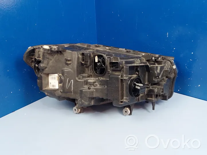 BMW X3 G01 Lampa przednia 63117466119