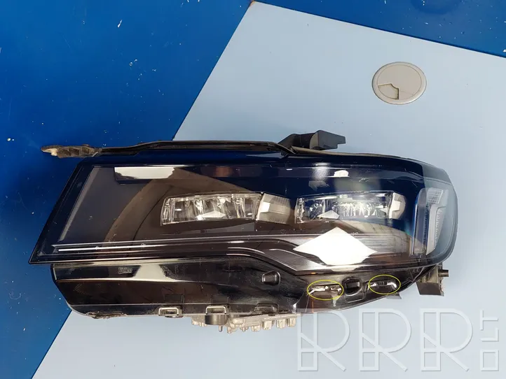 Cadillac Escalade Lampa przednia 85152293