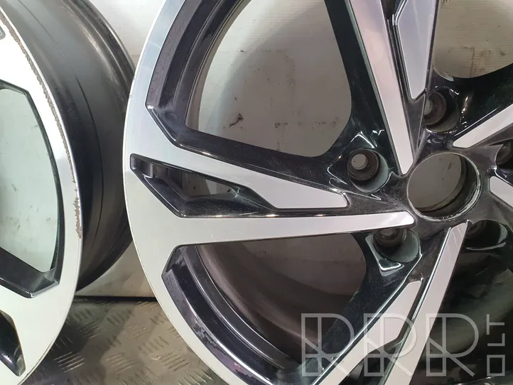 Audi e-tron R20 alloy rim 4J3601025AM