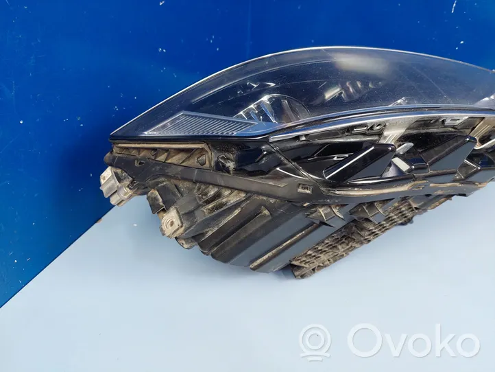 Volkswagen PASSAT B8 Lampa przednia 3G1941082P