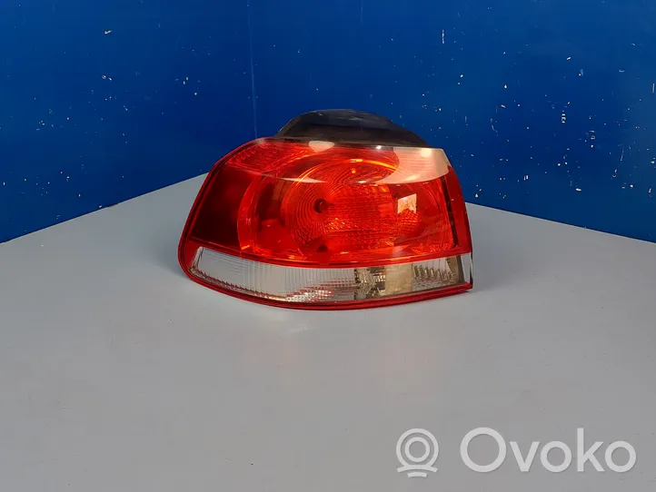 Volkswagen Golf VI Lampa tylna 5K0945095E