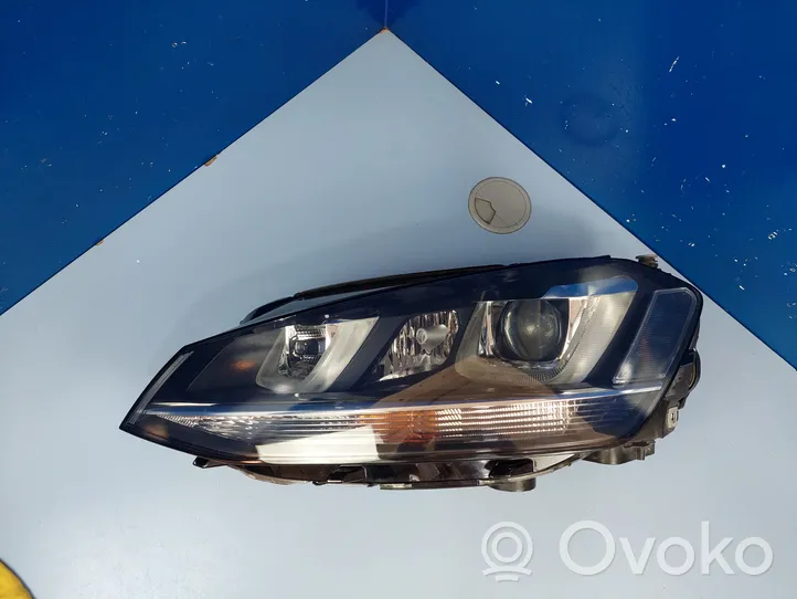 Volkswagen Golf VII Lampa przednia 5G1941751