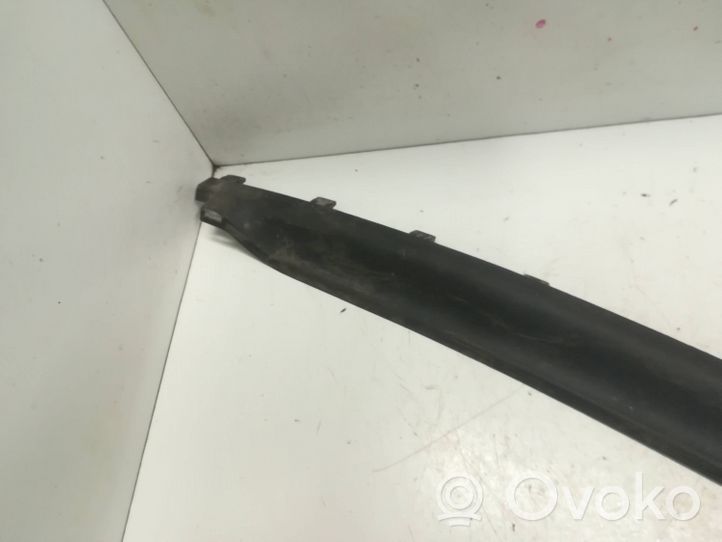 Audi A4 S4 B6 8E 8H Rivestimento della parte inferiore del paraurti posteriore 