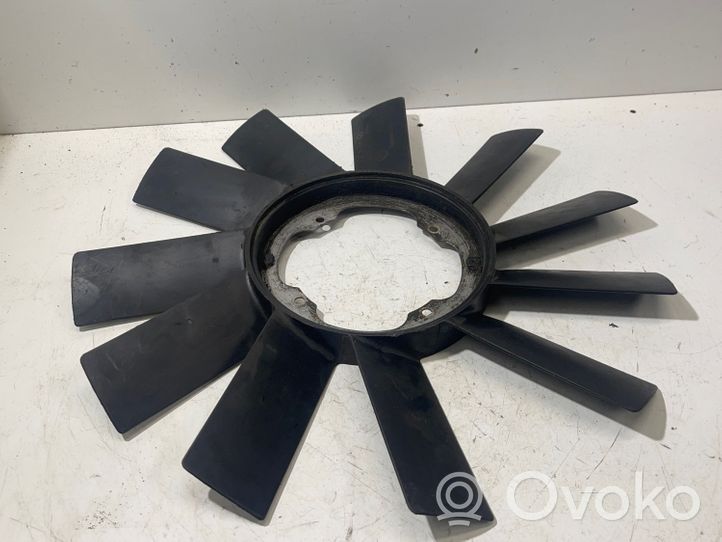 BMW 3 E36 Hélice moteur ventilateur 17233639