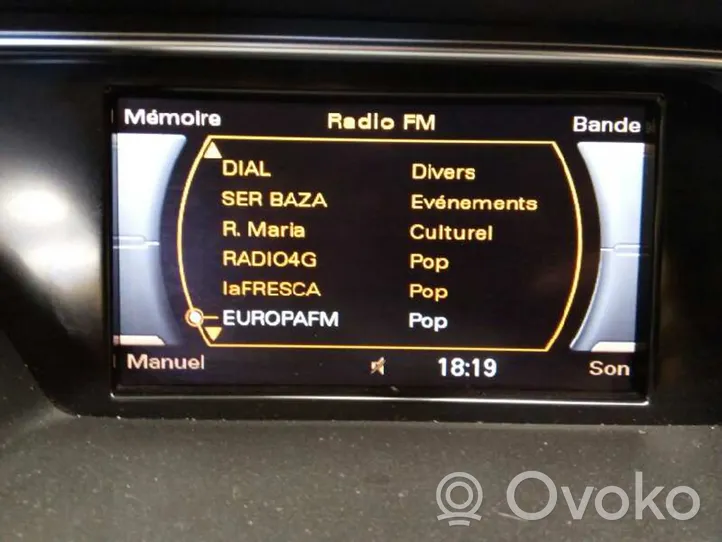 Audi A5 Radio / CD/DVD atskaņotājs / navigācija 8T0919603F