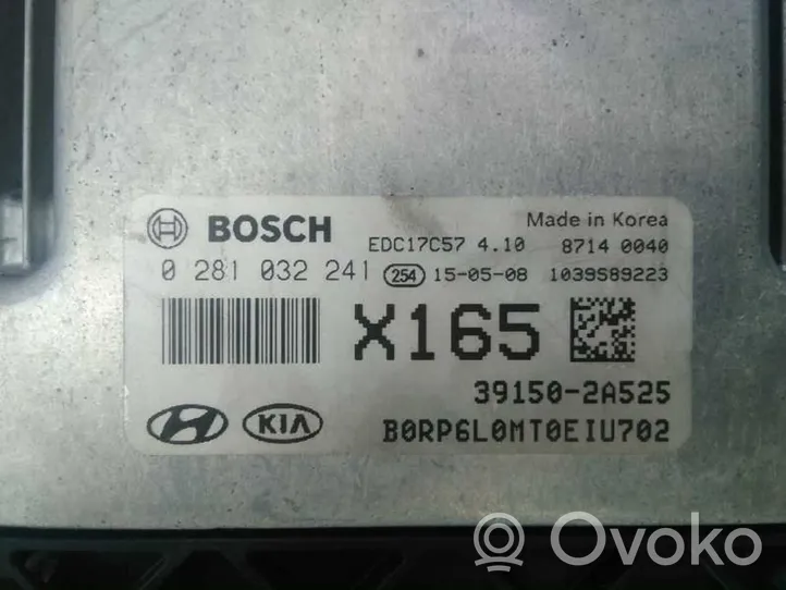 KIA Carens III Calculateur moteur ECU 0281032241