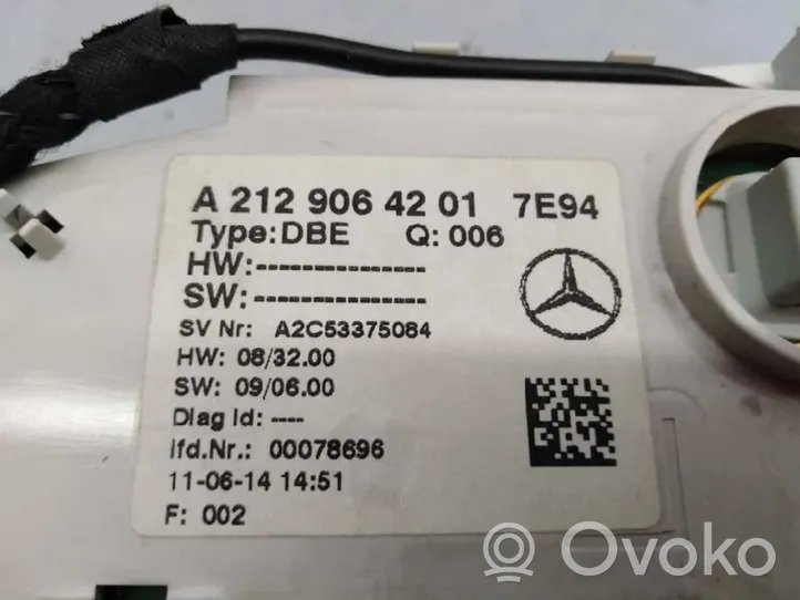 Mercedes-Benz CLS AMG C219 Apšvietimo konsolės apdaila 2129064201