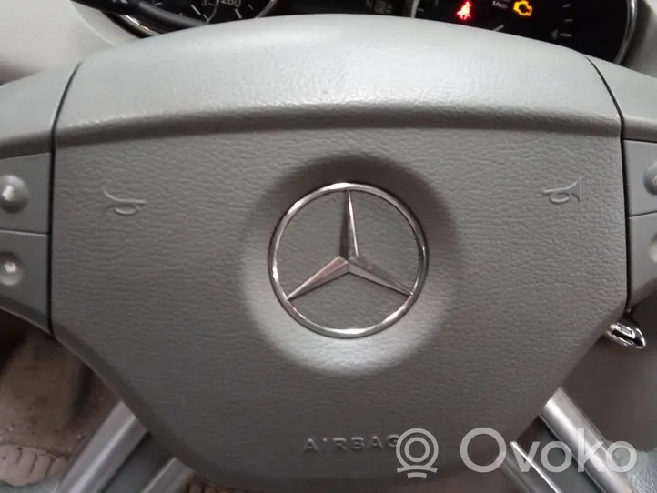 Mercedes-Benz R W251 Oro pagalvių komplektas su panele A1648204426