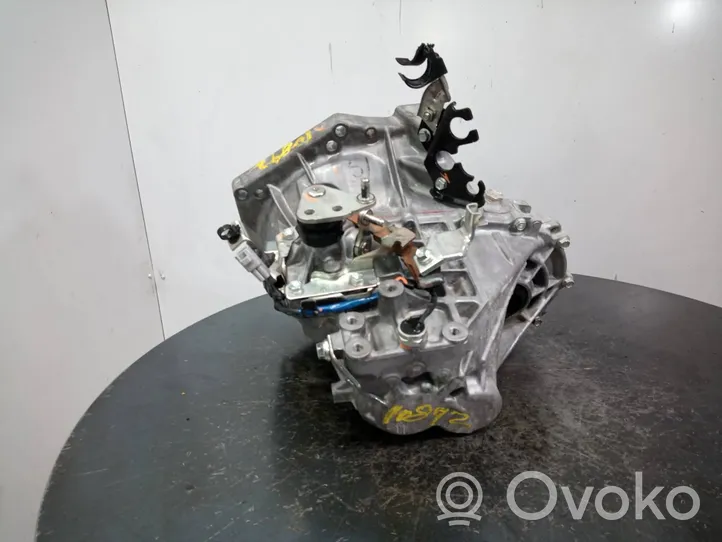 Toyota Aygo AB10 Manuaalinen 5-portainen vaihdelaatikko 20TT011721730