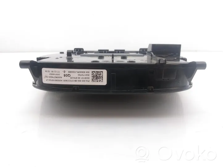 Mercedes-Benz GLC C253 Rivestimento della console di illuminazione installata sul rivestimento del tetto A0009018703