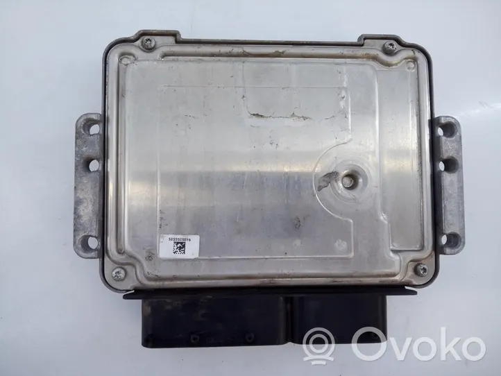 KIA Carens III Engine control unit/module 391202A410