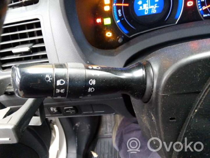 Toyota Auris E210 Leva indicatori 