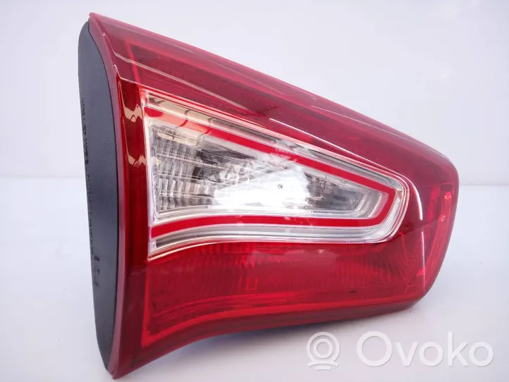 KIA Sportage Lampy tylnej klapy bagażnika 