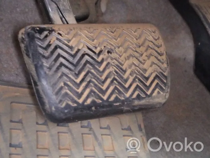 Toyota Prius (XW50) Brake pedal 