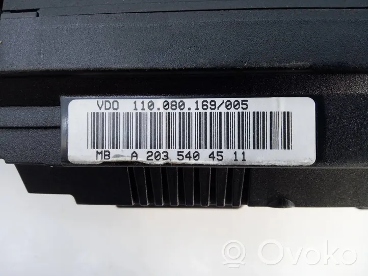 Mercedes-Benz C W203 Tachimetro (quadro strumenti) A2035404511