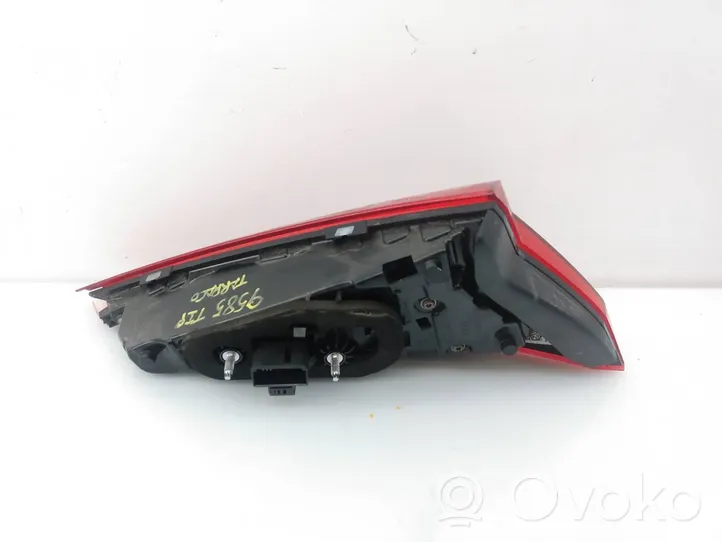 Seat Tarraco Lampy tylnej klapy bagażnika 5FJ945307