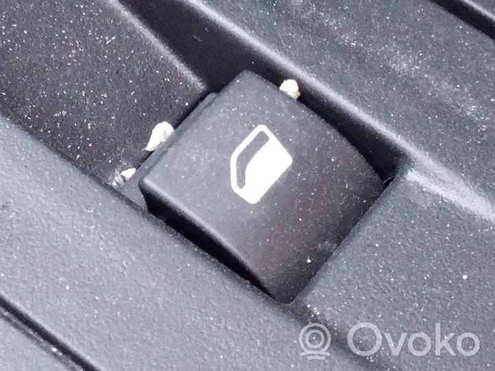 Peugeot 2008 II Electric window control switch 