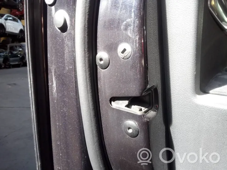 Volkswagen Passat Alltrack Front door lock 