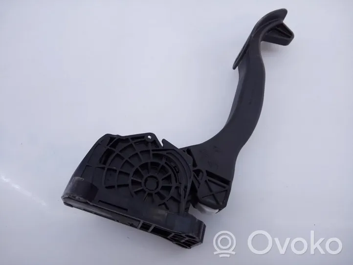 Opel Vivaro Accelerator throttle pedal 724368446