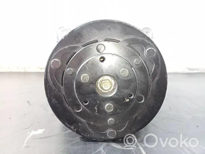 Opel Vivaro Air conditioning (A/C) compressor (pump) CF1901192