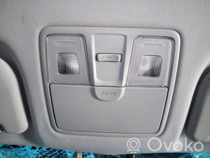 Hyundai i30 Rivestimento della console di illuminazione installata sul rivestimento del tetto 