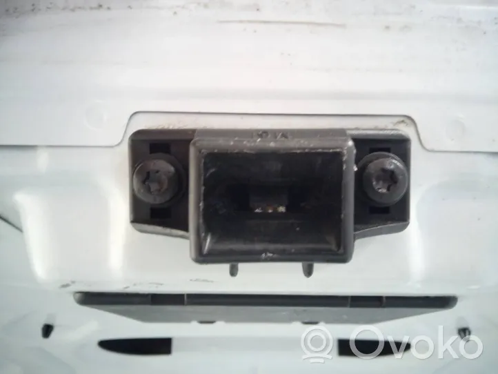 Dacia Logan II Tailgate lock latch 