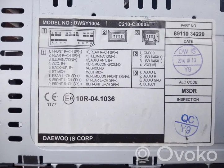 SsangYong Korando Panel / Radioodtwarzacz CD/DVD/GPS 10R041036