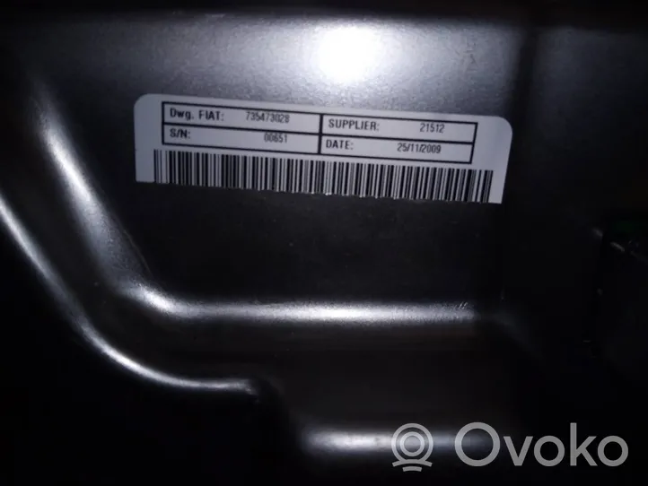 Ford Ka Ohjauspyörän akseli 735473028