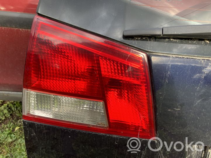 Opel Vectra C Lampy tylnej klapy bagażnika 