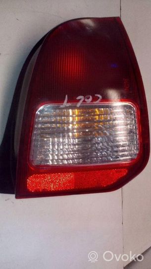Mitsubishi Colt Задний фонарь в кузове 