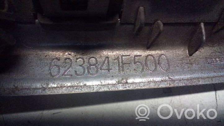 Nissan Micra Kratka dolna zderzaka przedniego 623841F500