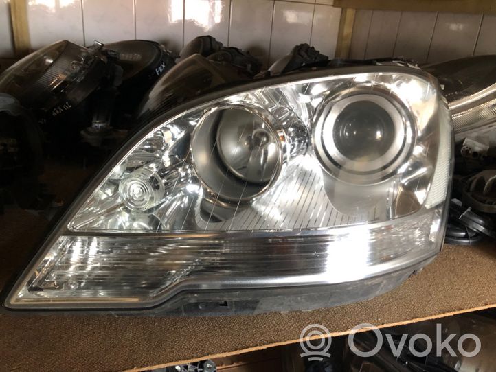 Mercedes-Benz ML W164 Phare frontale 263347