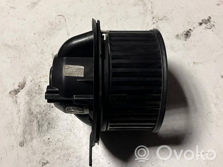 Volkswagen Jetta VI Heater fan/blower 1K1820015C