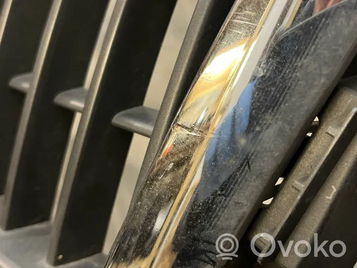 Audi Q5 SQ5 Etusäleikkö 8R0853651