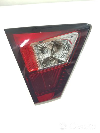 Ford Escape III Lampy tylnej klapy bagażnika KJ5413A603AA