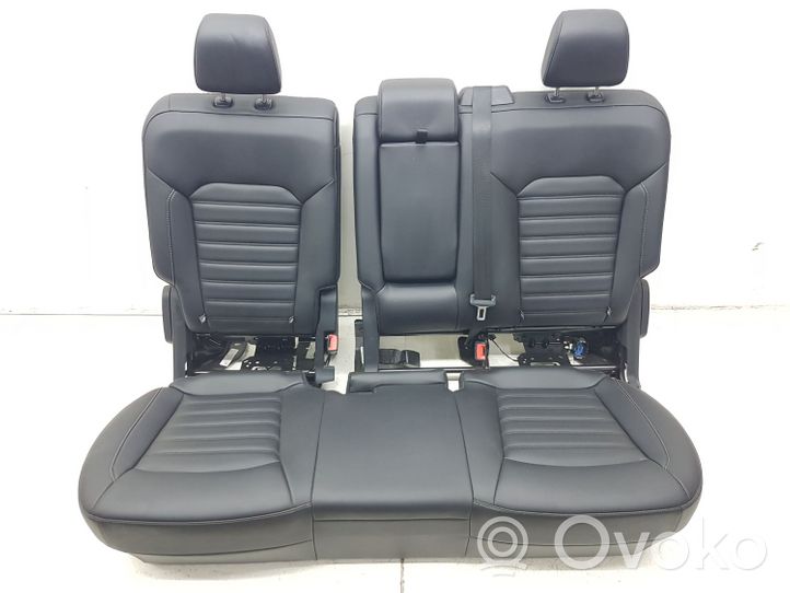 Ford Edge II Set interni 