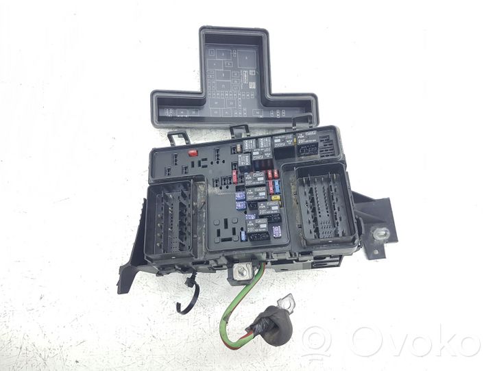 Ford Fusion II Fuse box set DG9T14A067