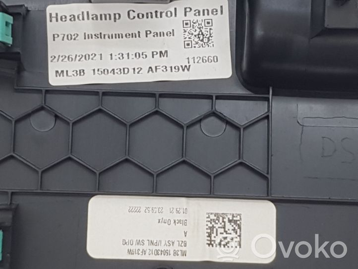 Ford F150 Moldura del panel (Usadas) ML3B15043D12