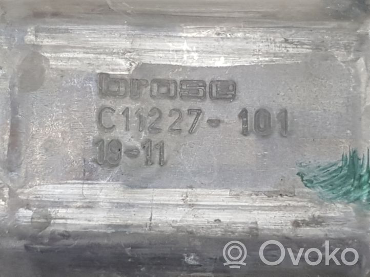 Ford Fusion II Elektryczny podnośnik szyby drzwi przednich HS73F23200