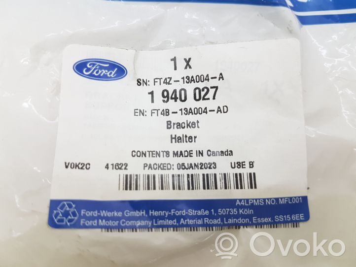 Ford Edge II Priekinio žibinto laikiklis FT4B13A004