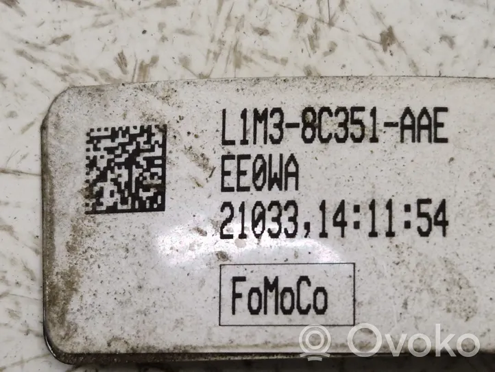 Ford Explorer VI Moottorin vesijäähdytyksen putki/letku L1M38C351