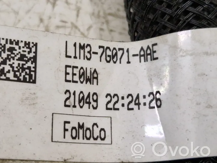 Ford Explorer VI Moottorin vesijäähdytyksen putki/letku L1M37G071