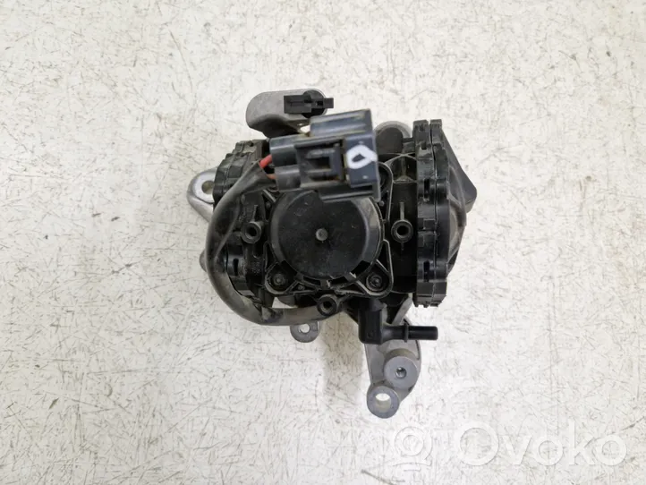 Ford C-MAX II Alipainepumppu DG982A451