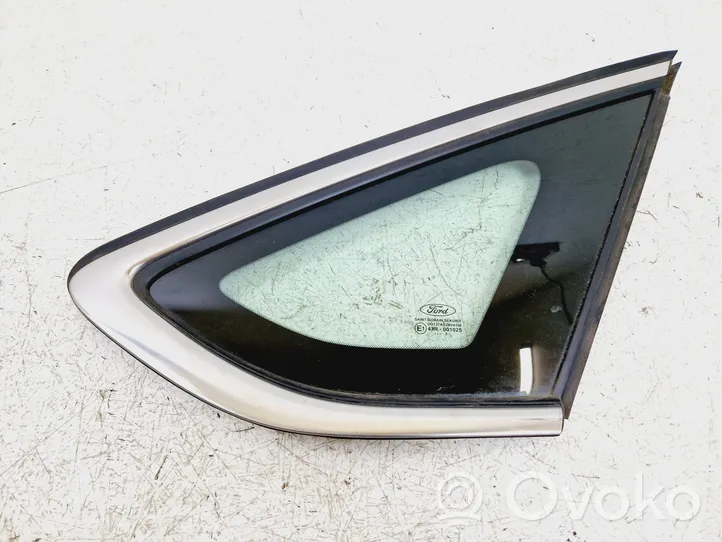 Ford Mondeo MK V Fenêtre latérale avant / vitre triangulaire DS73F29700